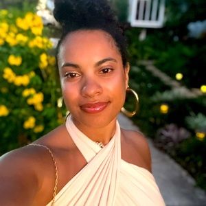 Meet your Posher, Yisselda